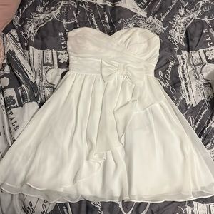 Camille La Vie White Bow Dress size 7/8